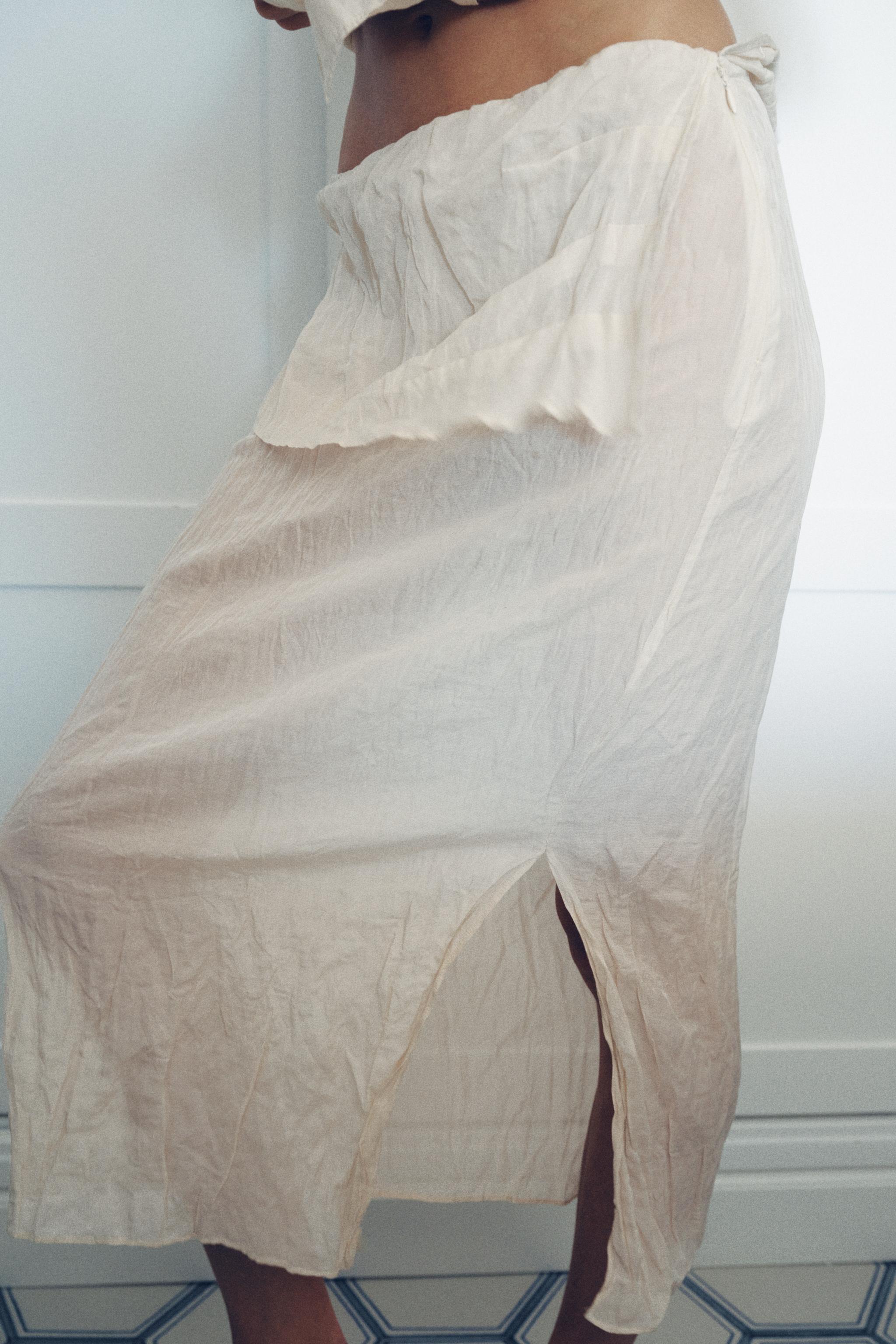 WRINKLED EFFECT MIDI SKIRT